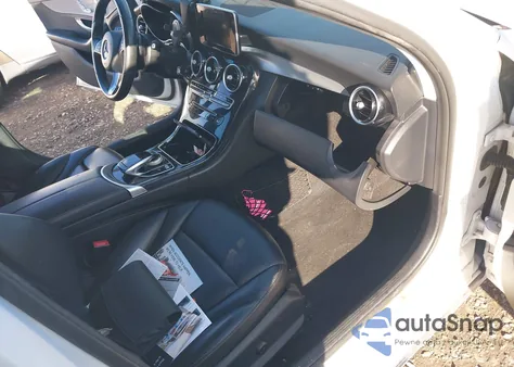 2016 Mercedes-Benz C 300 4Matic from USA, damaged, VIN 55SWF4KB2GU111948